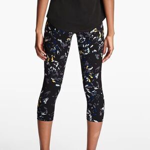 Sweaty Betty power crop - 50cm/20" leggings size small